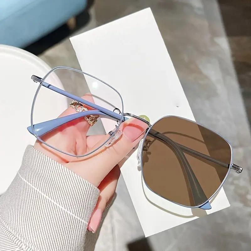 Photochromic Color Changing Sun Glasses For Men & Women