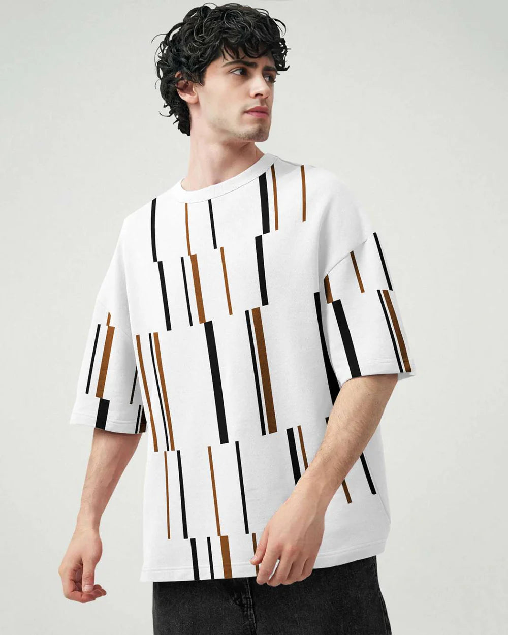 MEN OVER ALL PRINTED OVER SIZE T-SHIRT / WHITE